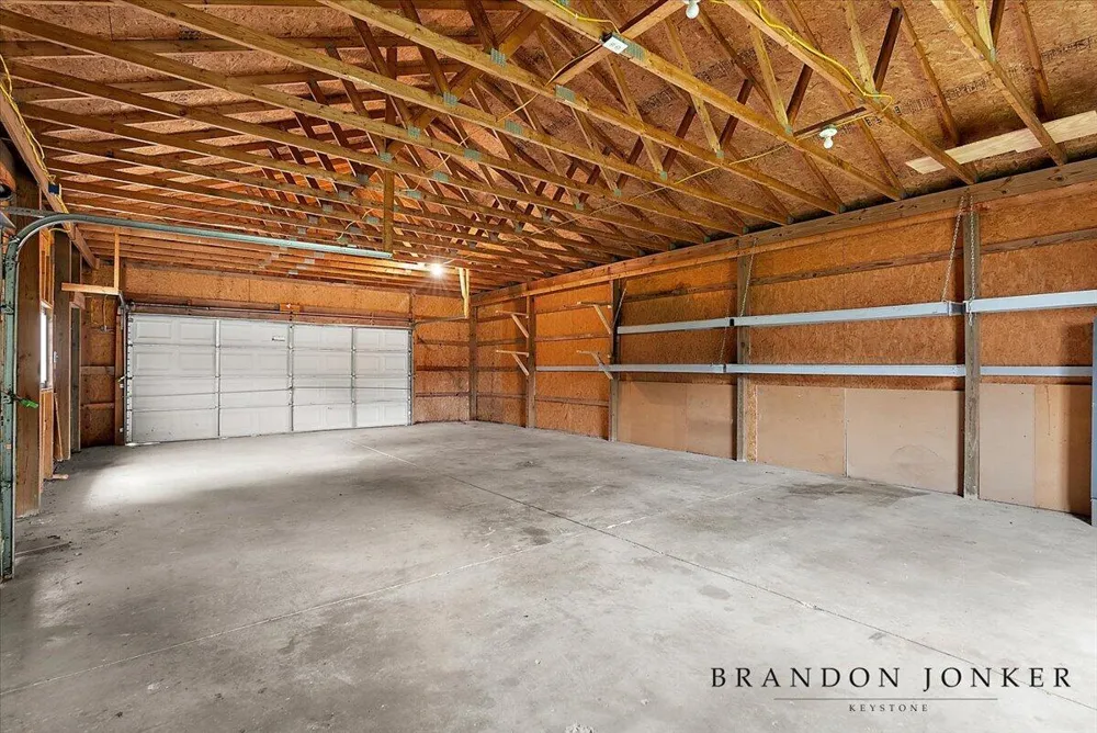 9095 76th Street SE Alto, MI 49302