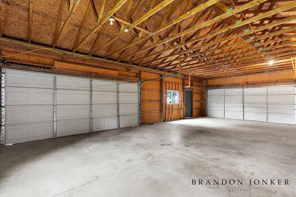 9095 76th Street SE Alto, MI 49302