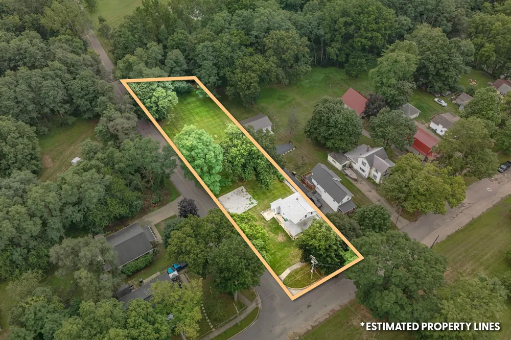 48 Marion Street Hillsdale City, MI 49242