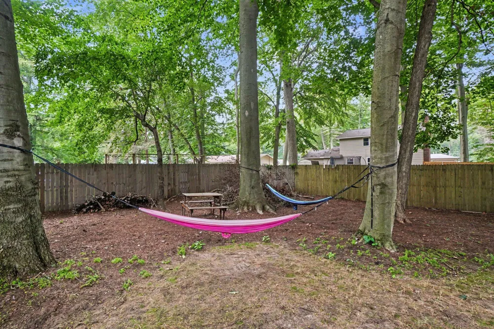 339 Marquette Avenue Park Township, MI 49424