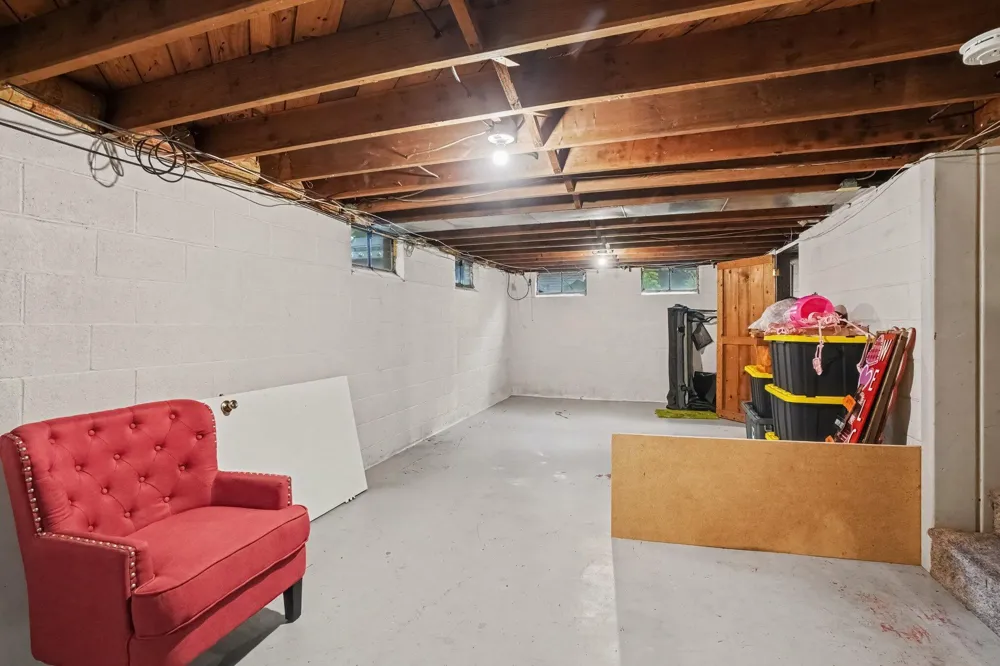339 Marquette Avenue Park Township, MI 49424