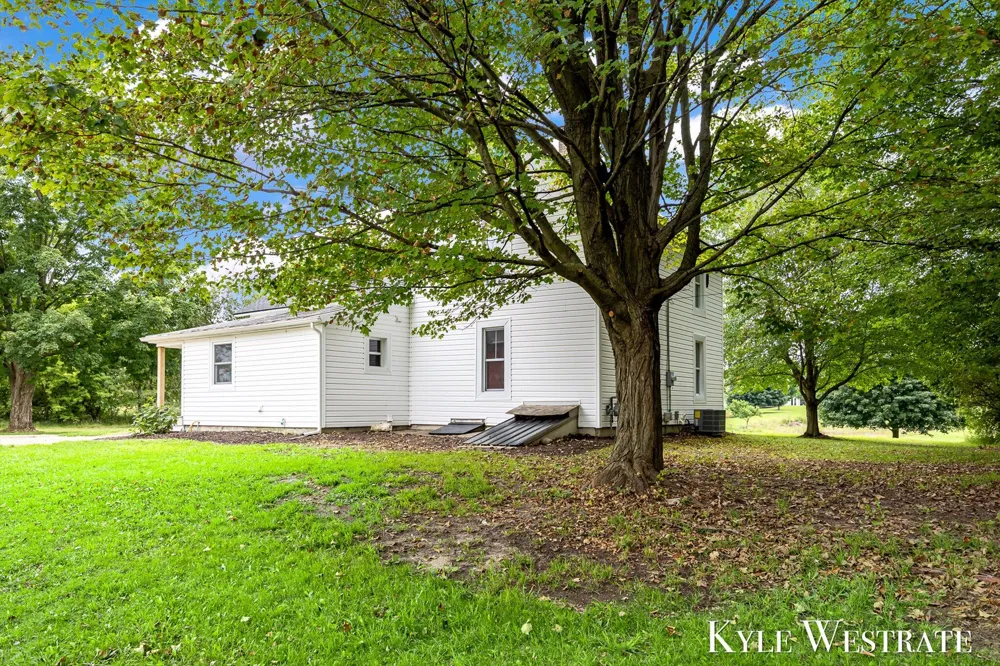 6411 11 Mile Road NE Courtland Township, MI 49341
