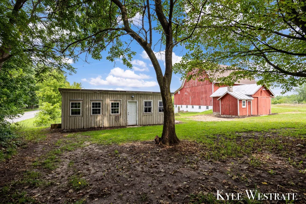 6411 11 Mile Road NE Courtland Township, MI 49341