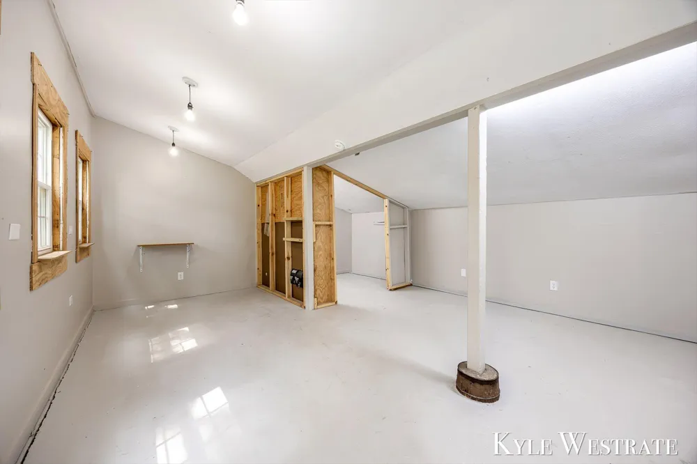 6411 11 Mile Road NE Courtland Township, MI 49341
