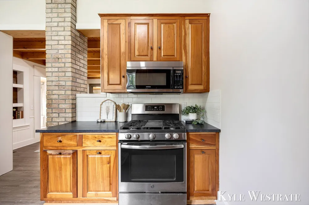 6411 11 Mile Road NE Courtland Township, MI 49341