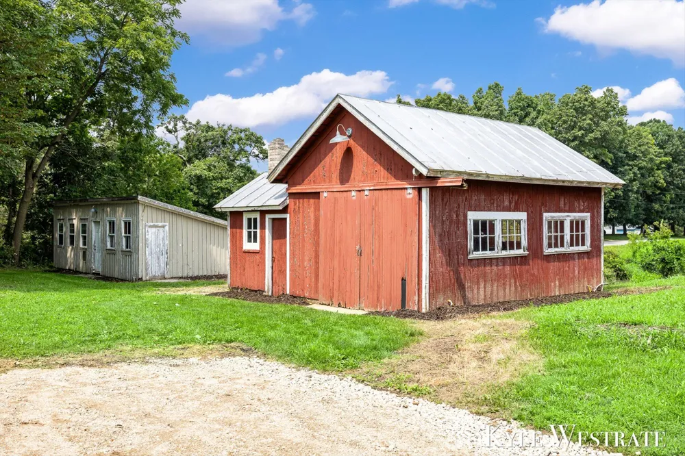 6411 11 Mile Road NE Courtland Township, MI 49341