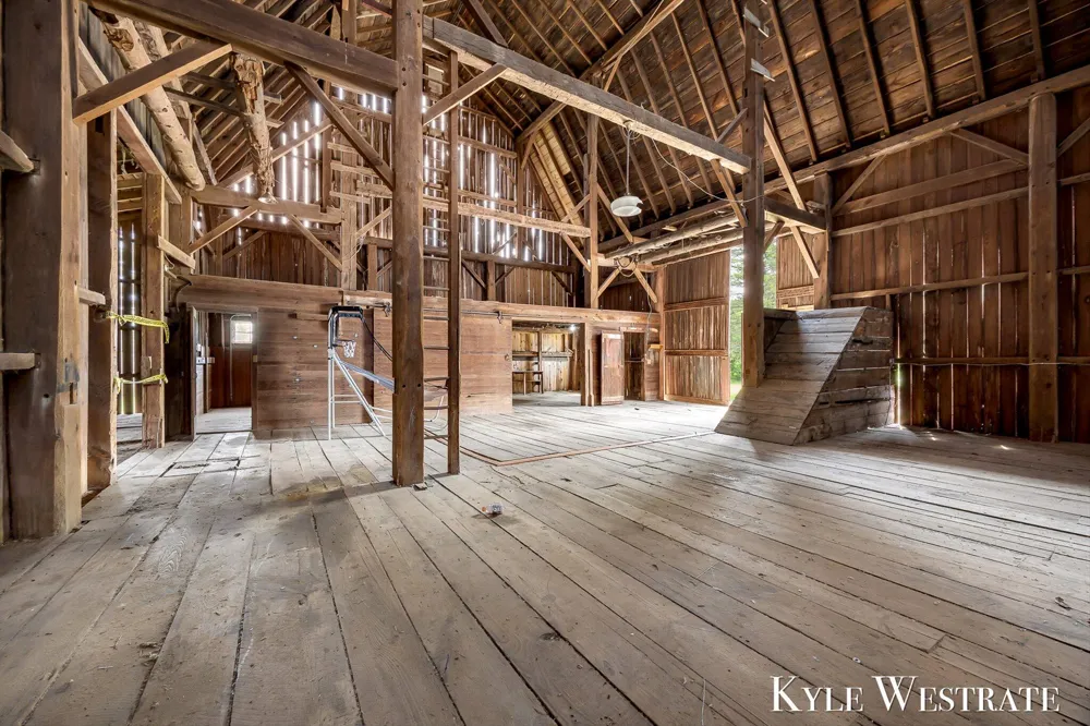 6411 11 Mile Road NE Courtland Township, MI 49341