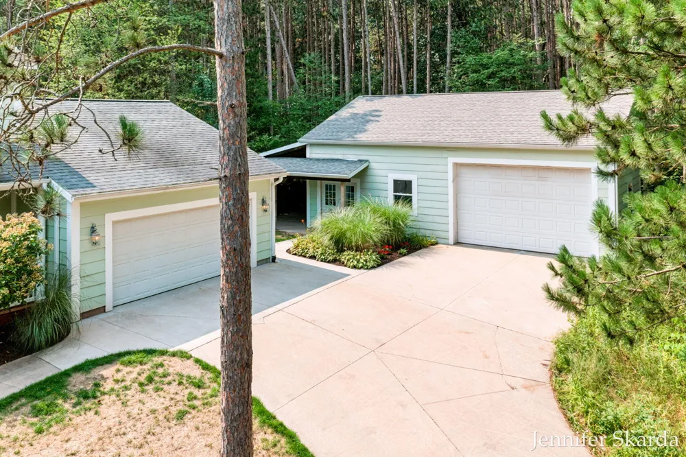 4530 Summit Forest Drive NE #14 Algoma Township, MI 49341