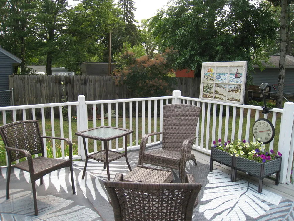 1049 W Summit Avenue Roosevelt Park City, MI 49441