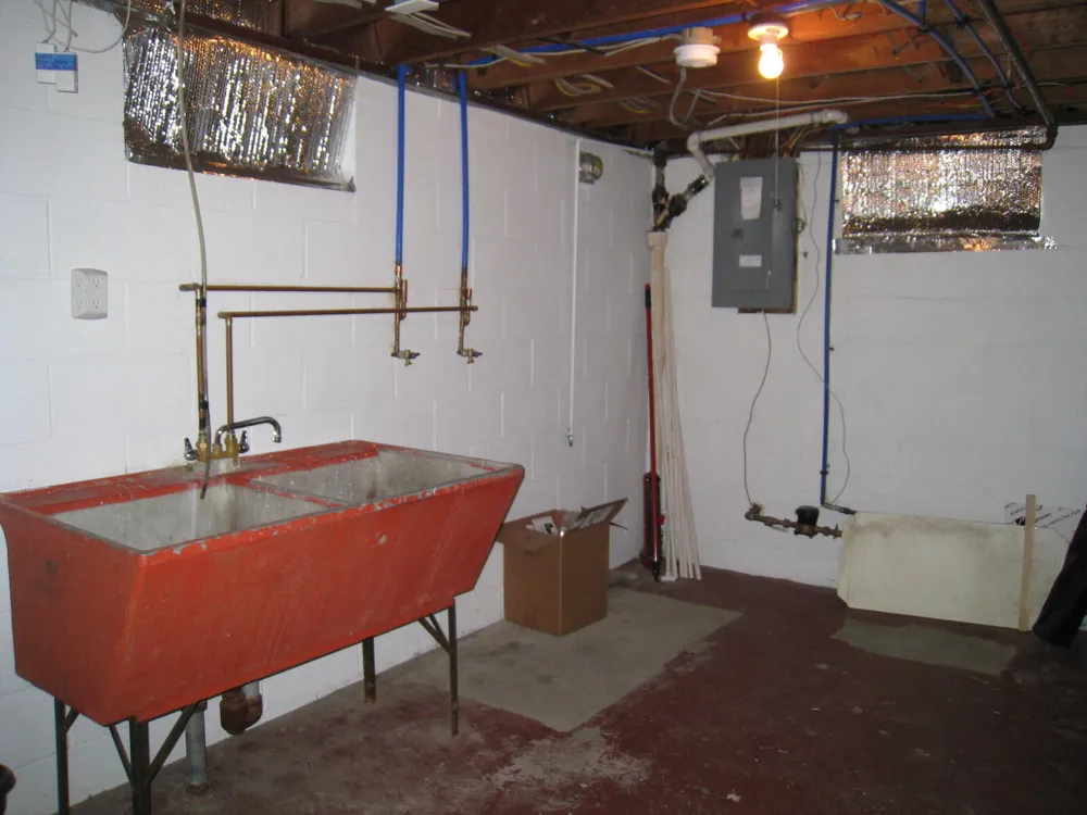1049 W Summit Avenue Roosevelt Park City, MI 49441
