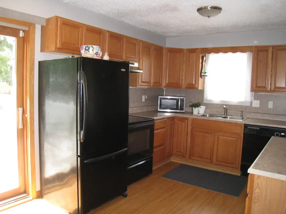 1049 W Summit Avenue Roosevelt Park City, MI 49441