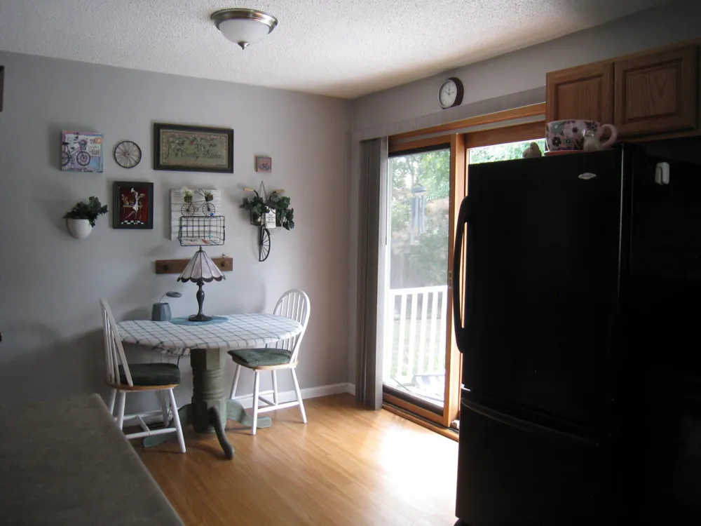 1049 W Summit Avenue Roosevelt Park City, MI 49441