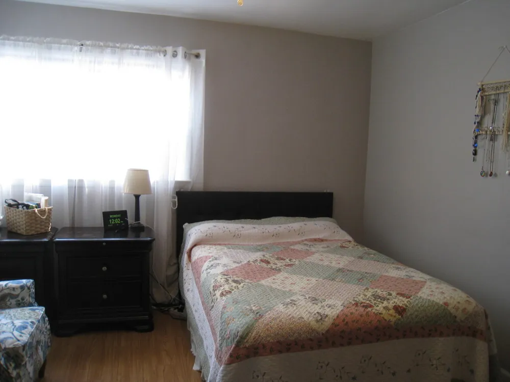 1049 W Summit Avenue Roosevelt Park City, MI 49441