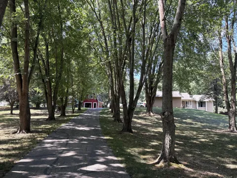 4729 Kenowa Avenue SW