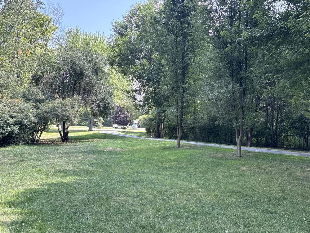 4729 Kenowa Avenue SW Jamestown Charter Township, MI 49418