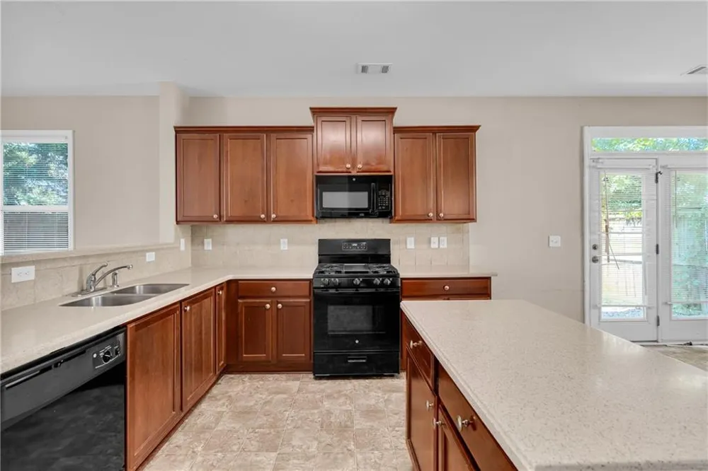 7275 Toccoa Circle South Fulton, GA 30291