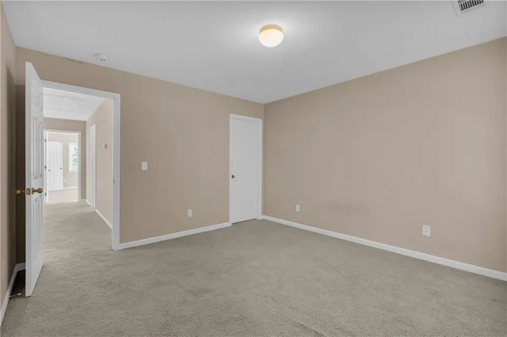 7275 Toccoa Circle South Fulton, GA 30291