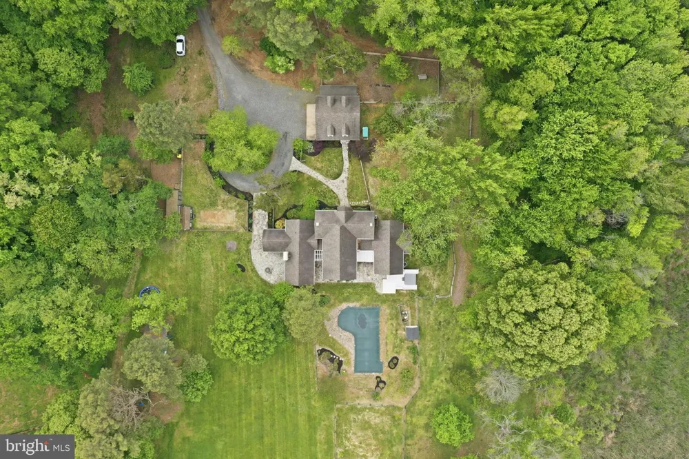 5865 DEALE BEACH ROAD Deale, MD 20751