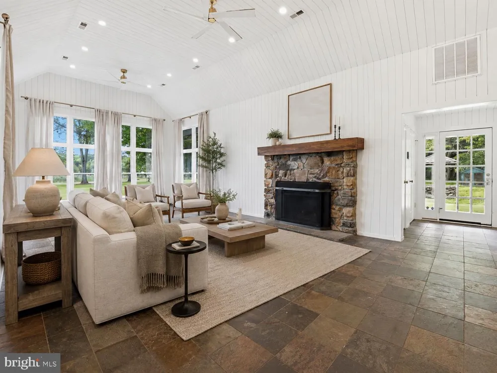 5865 DEALE BEACH ROAD Deale, MD 20751