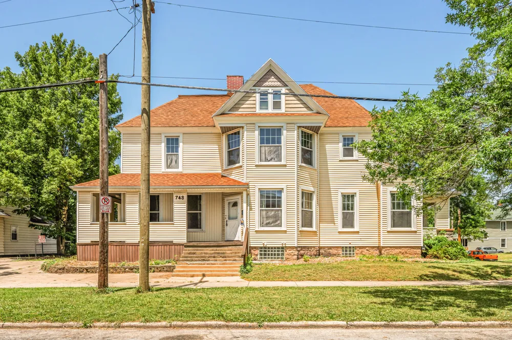 103 National Avenue NW Grand Rapids, MI 49504