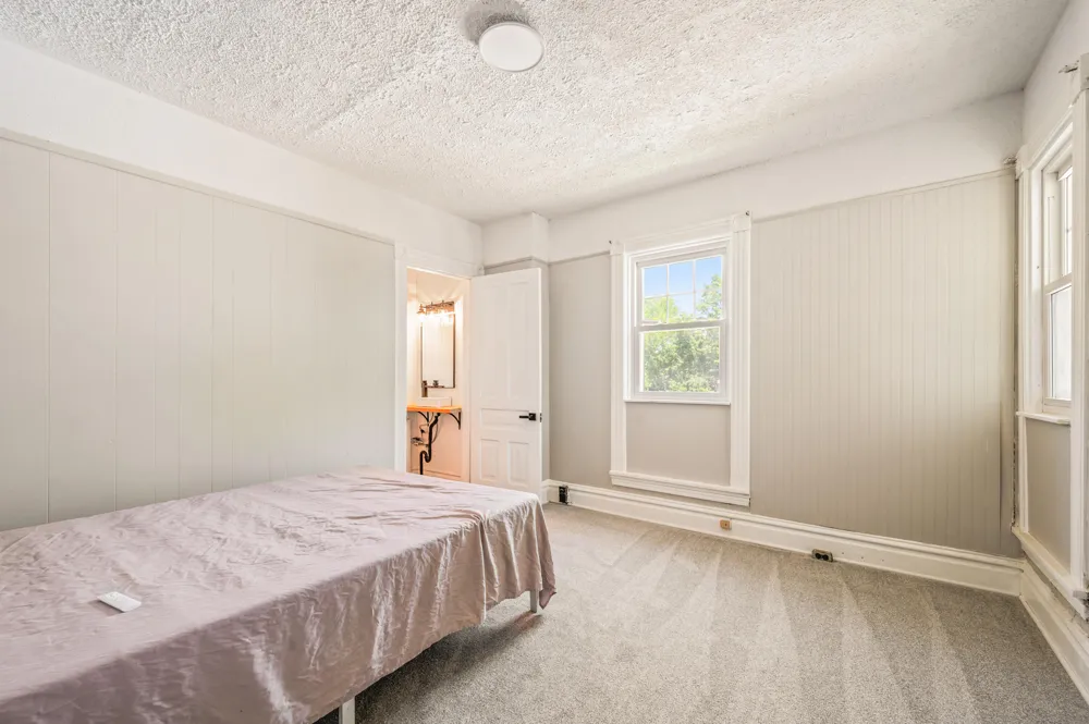 103 National Avenue NW Grand Rapids, MI 49504
