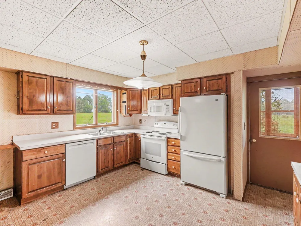 8857 Beeman Road Chelsea, MI 48118