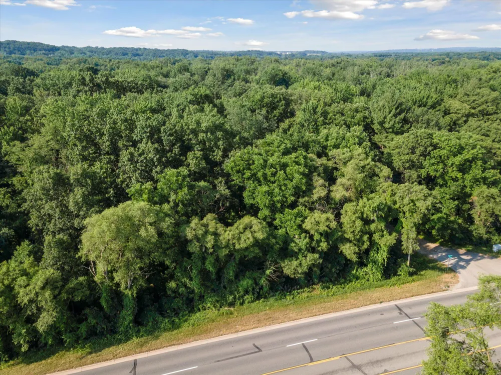 5904 West River Drive NE Belmont, MI 49306