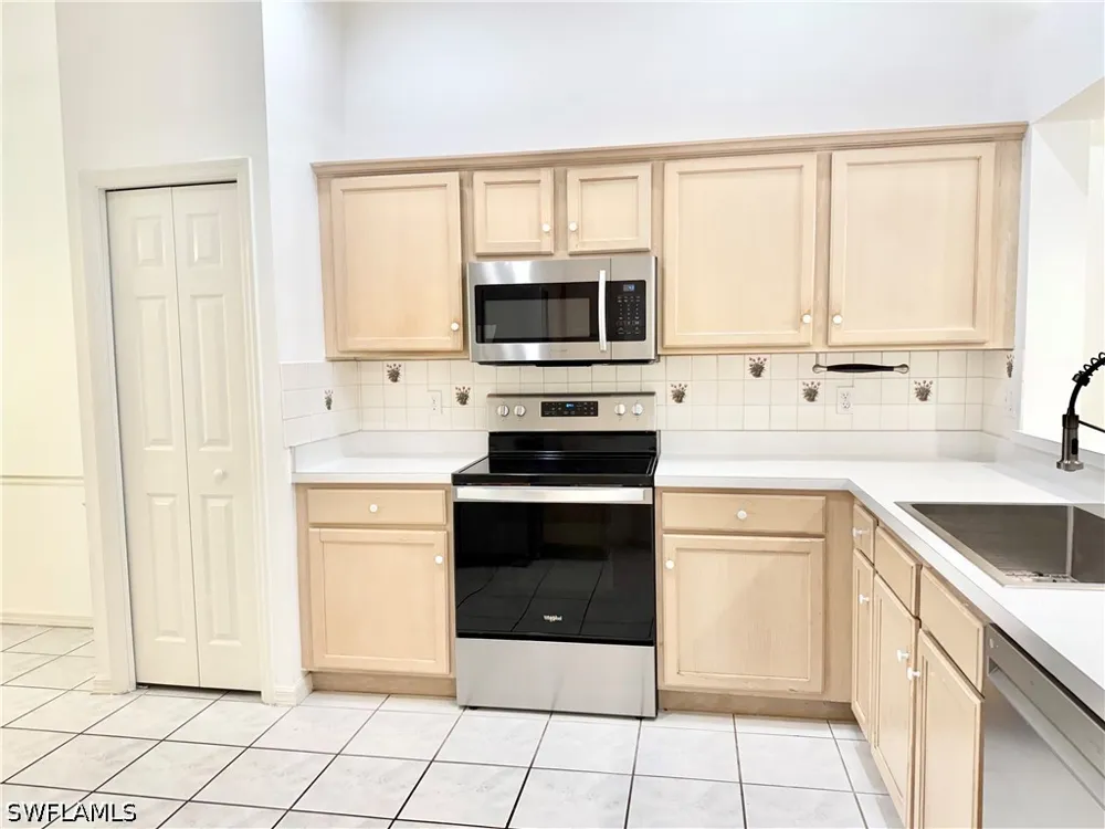 Lone Oak Boulevard Naples, FL 34109