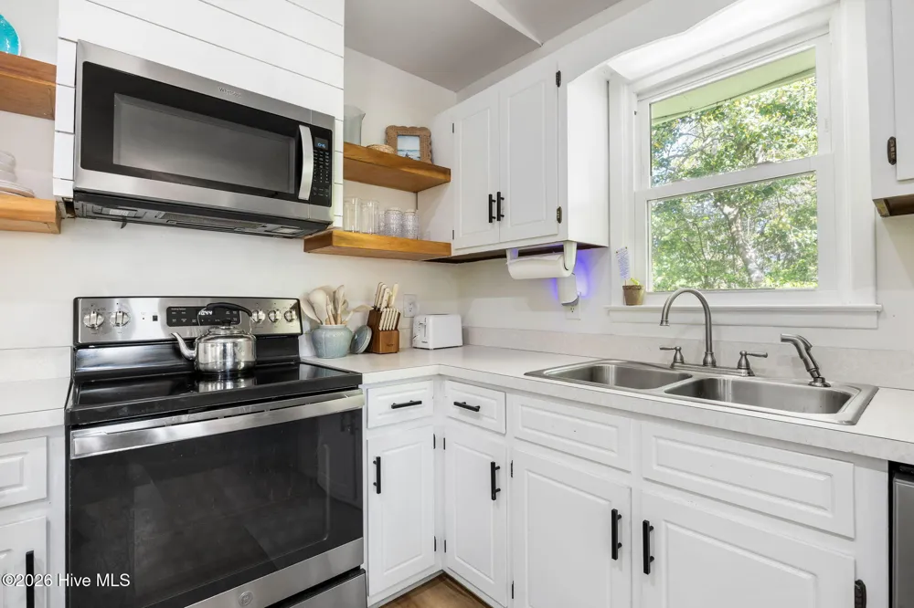 111 Ocean Oaks Drive Emerald Isle, NC 28594