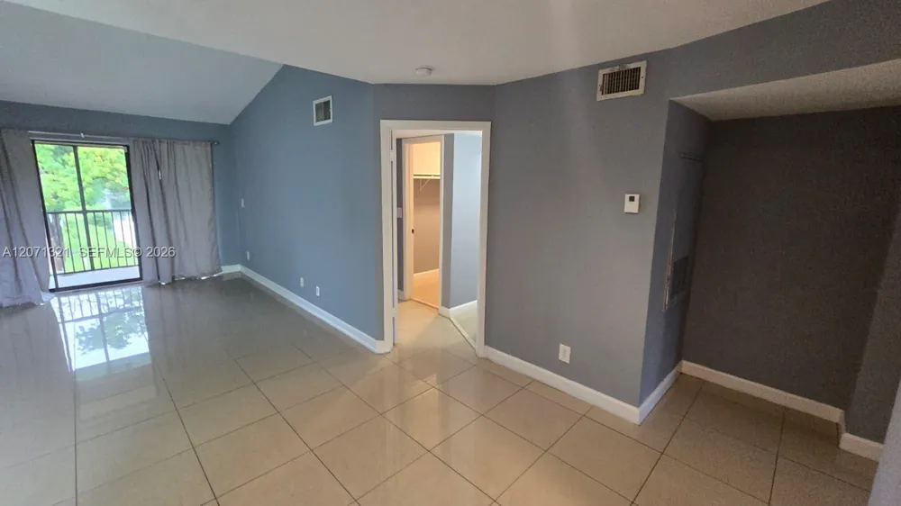 8787 NW 39th St Sunrise, FL 33351