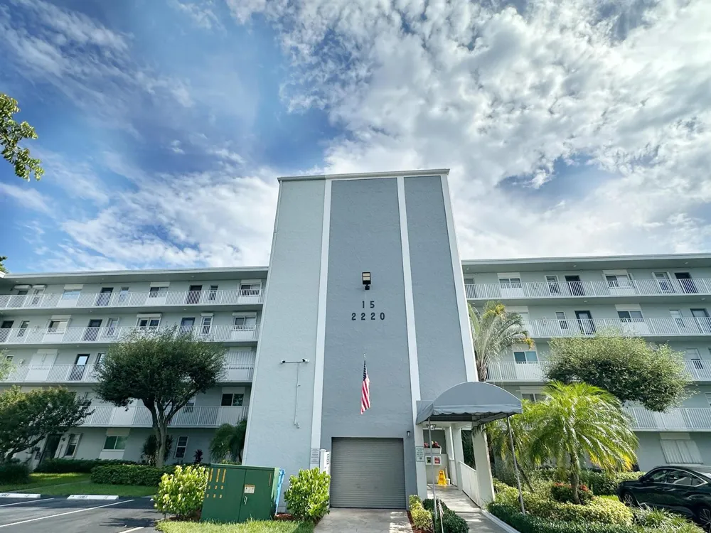 2220 CYPRESS BEND DRIVE #503 Pompano Beach, FL 33069