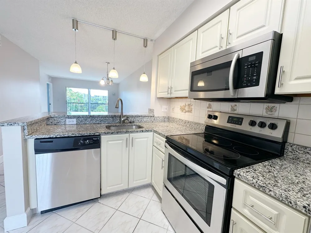 2220 CYPRESS BEND DRIVE #503 Pompano Beach, FL 33069