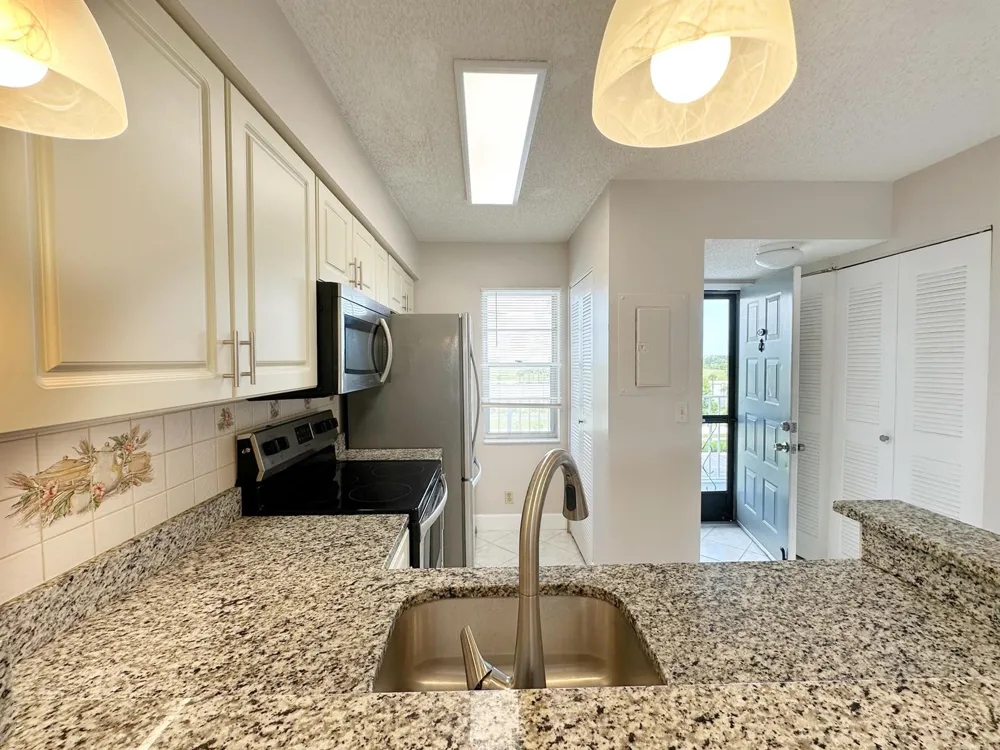 2220 CYPRESS BEND DRIVE #503 Pompano Beach, FL 33069