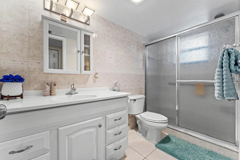 3251 Holiday Springs Boulevard #206 Margate, FL 33063