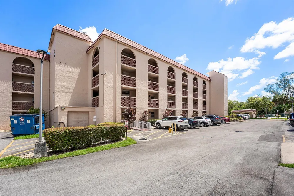 3251 Holiday Springs Boulevard #206 Margate, FL 33063