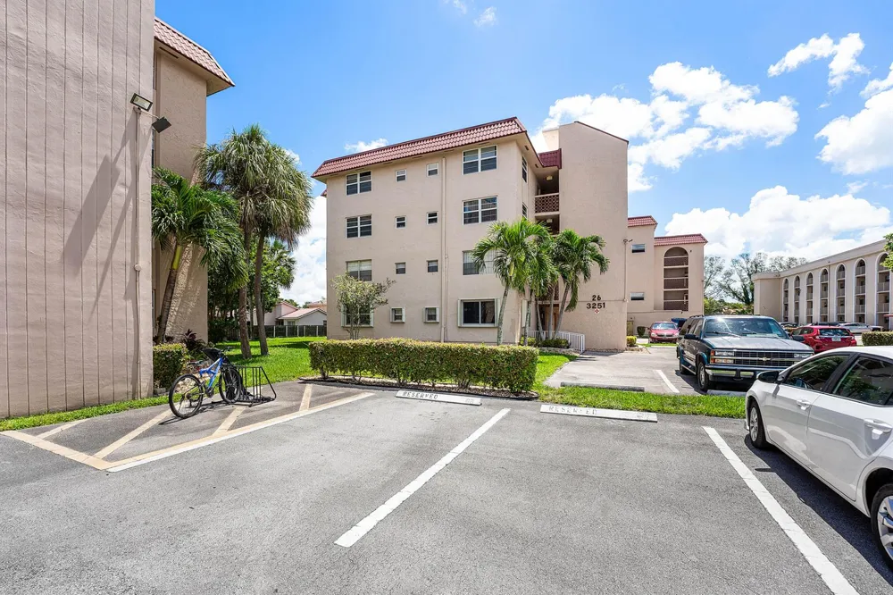 3251 Holiday Springs Boulevard #206 Margate, FL 33063