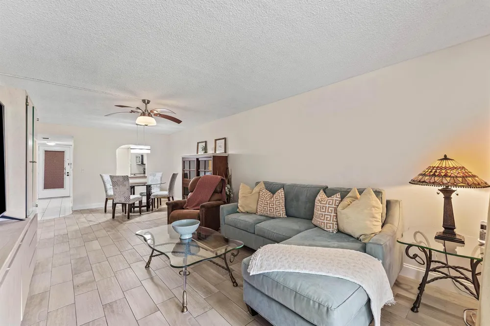 3251 Holiday Springs Boulevard #206 Margate, FL 33063