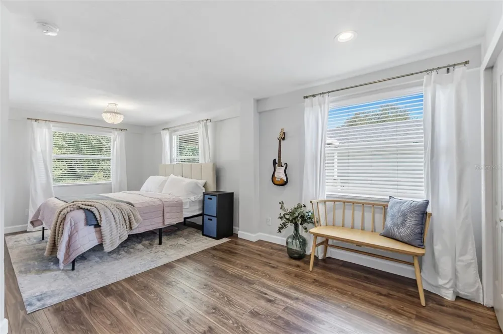 1120 1ST AVENUE Safety Harbor, FL 34695