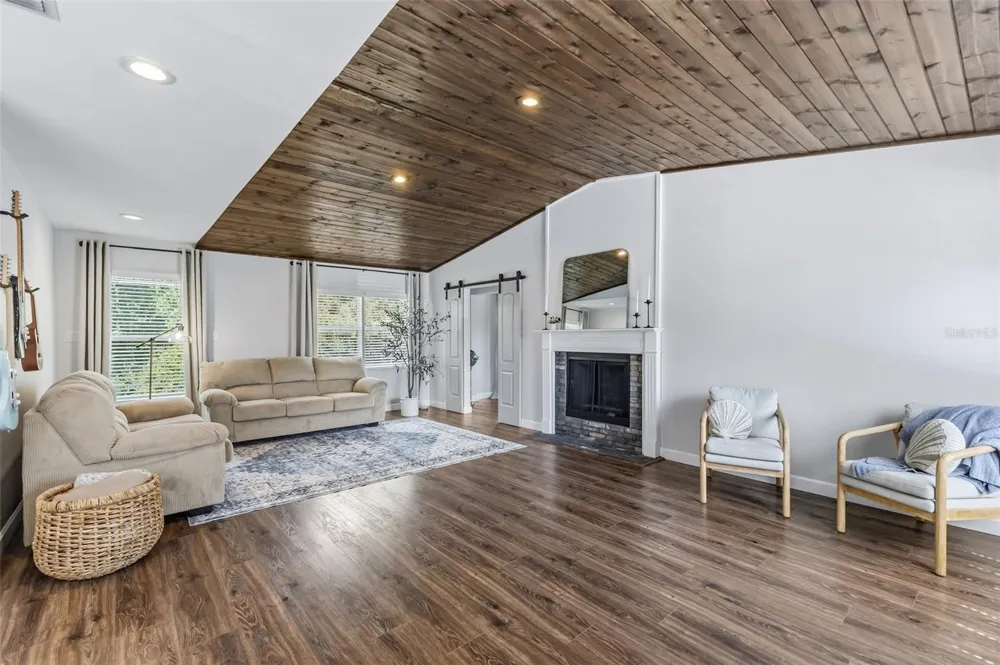 1120 1ST AVENUE Safety Harbor, FL 34695