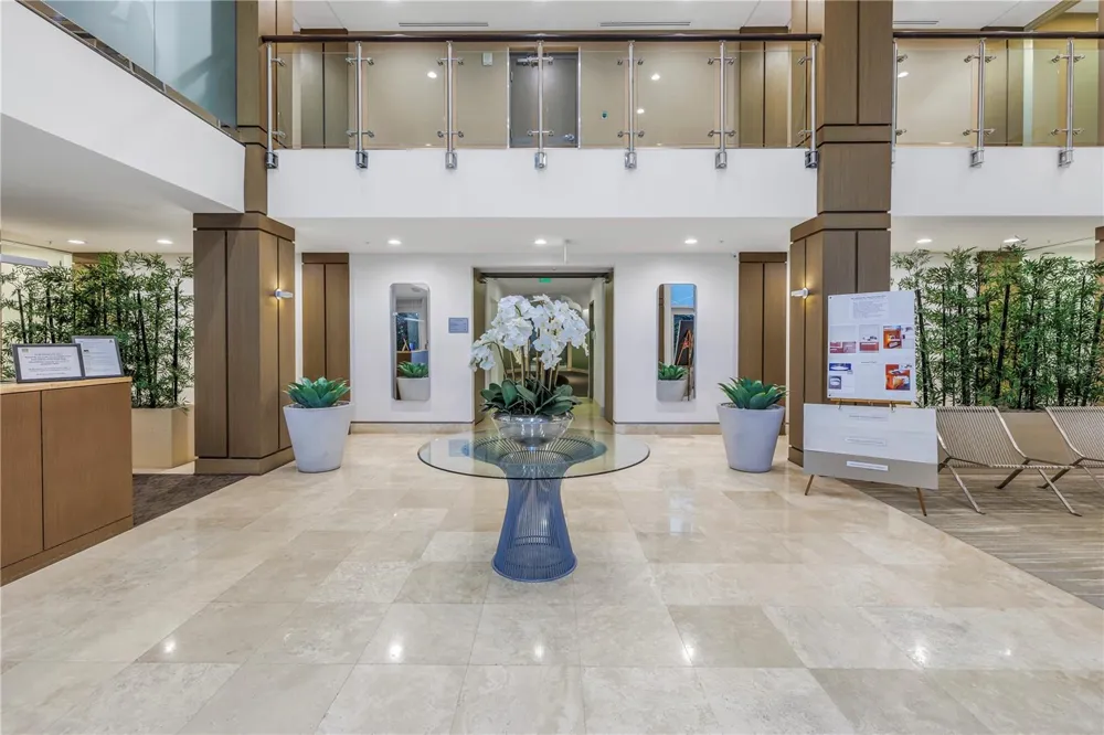 400 4TH AVENUE S #701 St Petersburg, FL 33701
