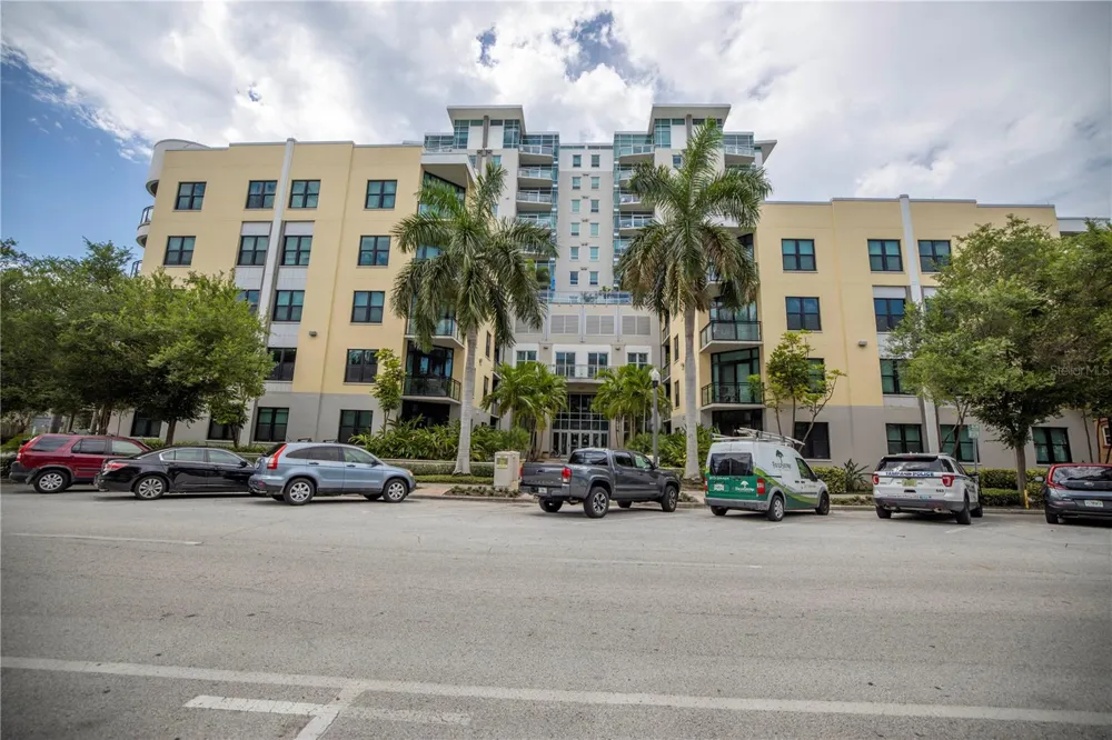 400 4TH AVENUE S #701 St Petersburg, FL 33701