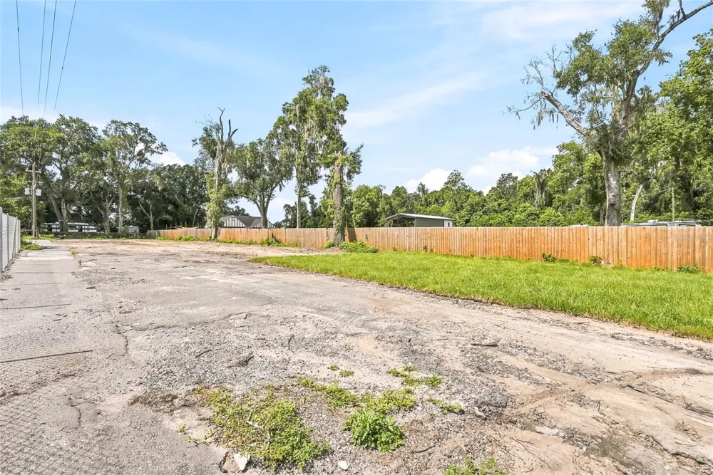 37670 FARR ROAD Dade City, FL 33523