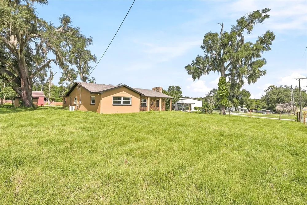 37670 FARR ROAD Dade City, FL 33523