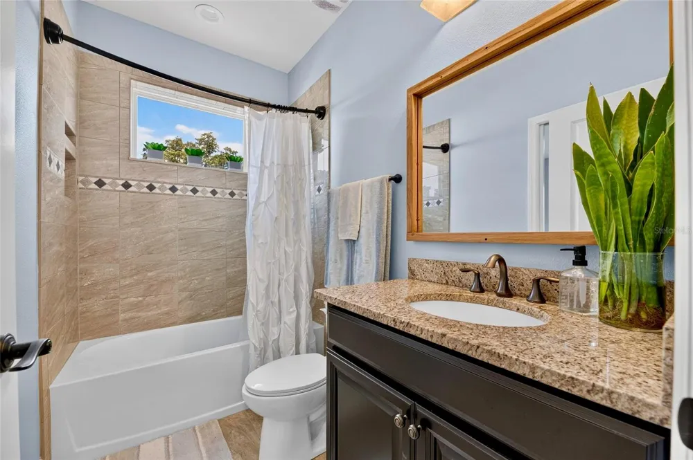 303 W CHAPMAN ROAD Lutz, FL 33548