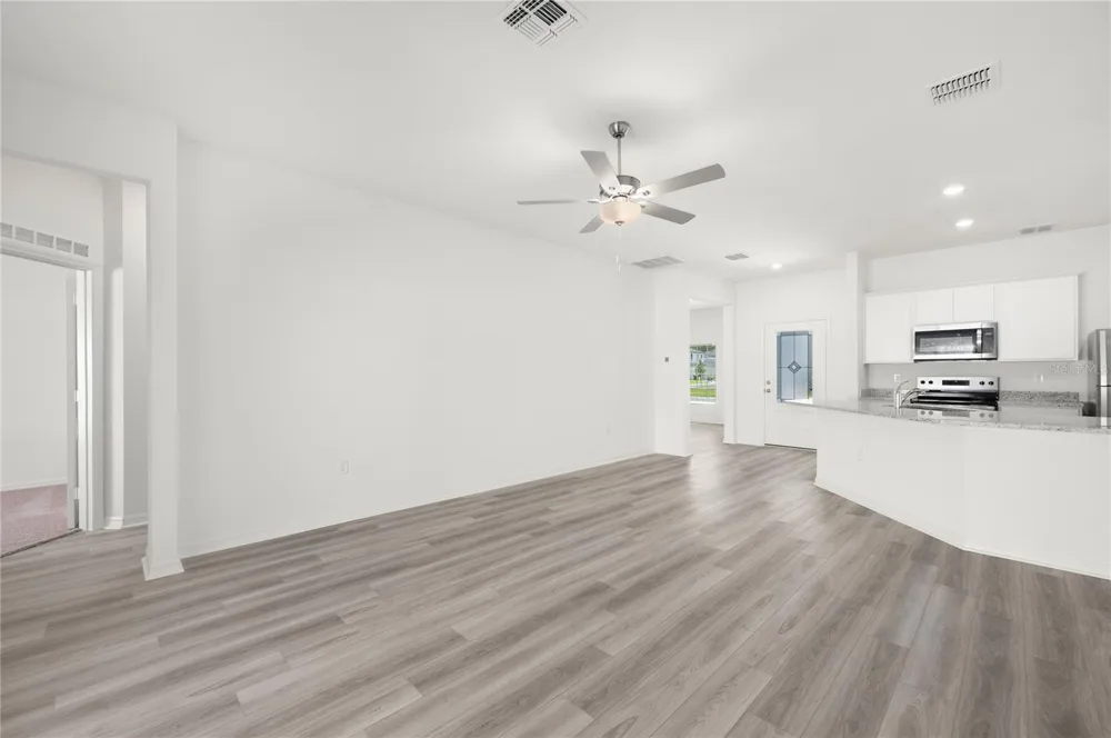 13284 TULA LOOP Astatula, FL 34705