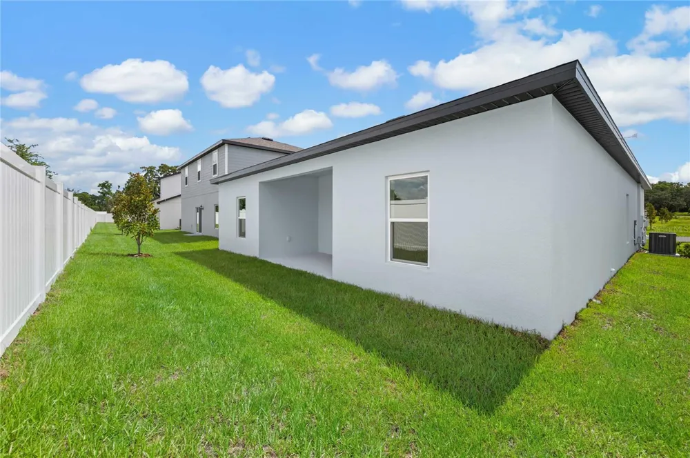13284 TULA LOOP Astatula, FL 34705