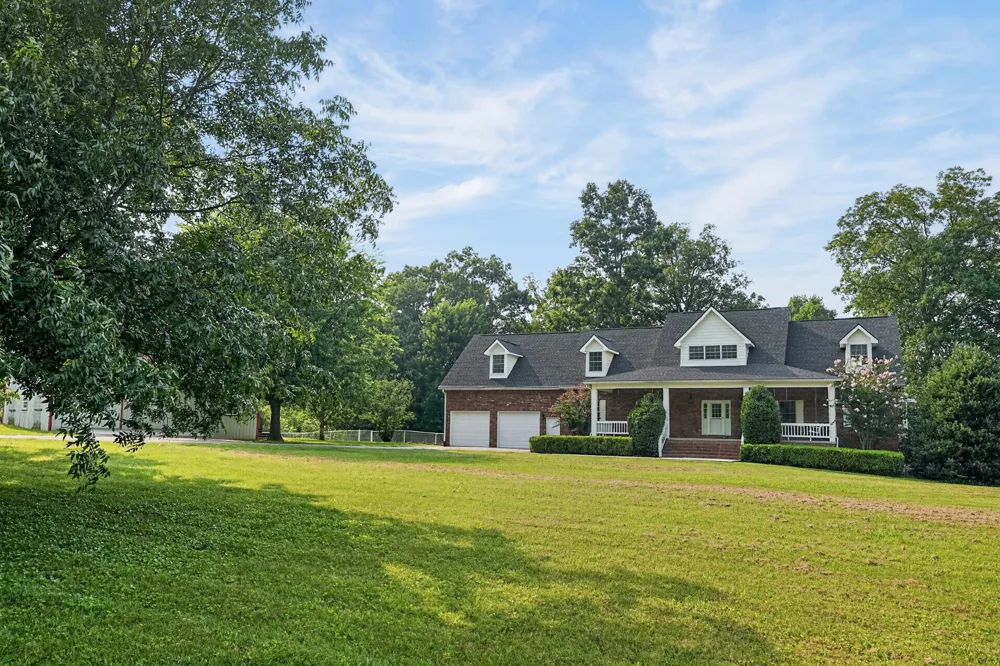 3667 Locke Bend Rd Rock Island, TN 38581