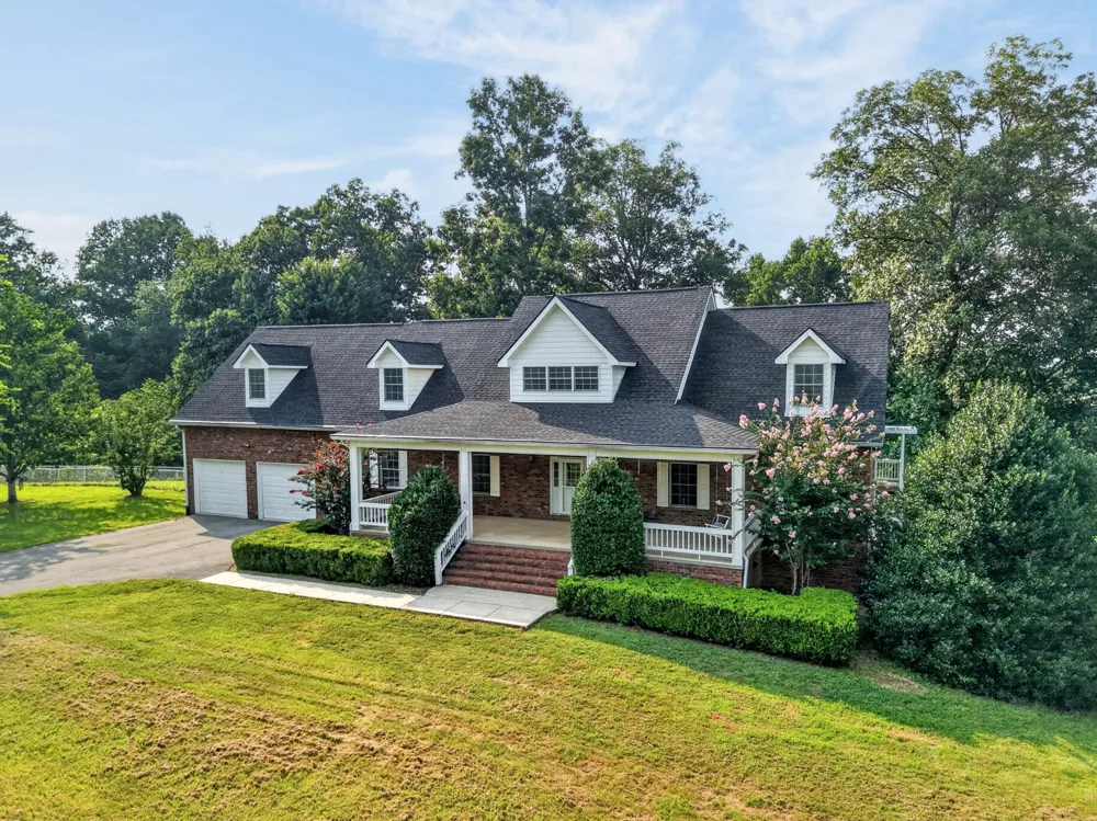 3667 Locke Bend Rd Rock Island, TN 38581