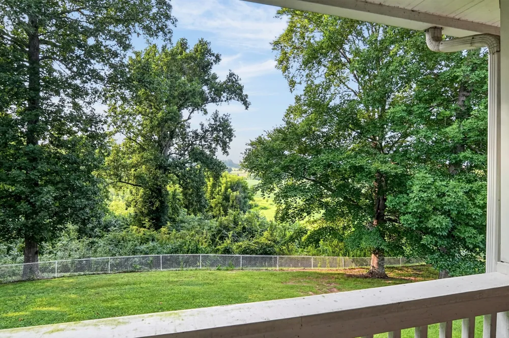 3667 Locke Bend Rd Rock Island, TN 38581