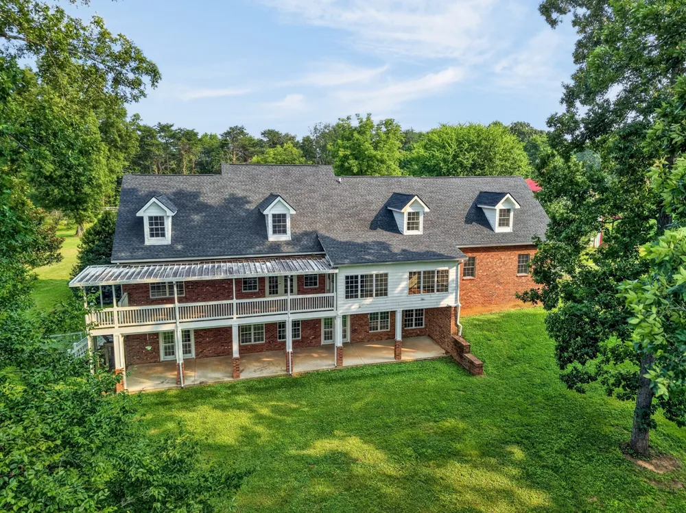 3667 Locke Bend Rd Rock Island, TN 38581